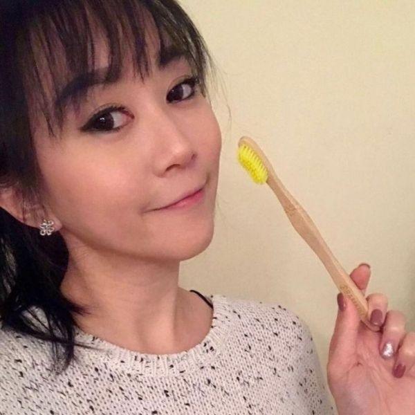 Bamkiki_Sustainable_Eco_Friendly_zero waste oral care bamboo toothbrush adult size limon happy customer review lady woman